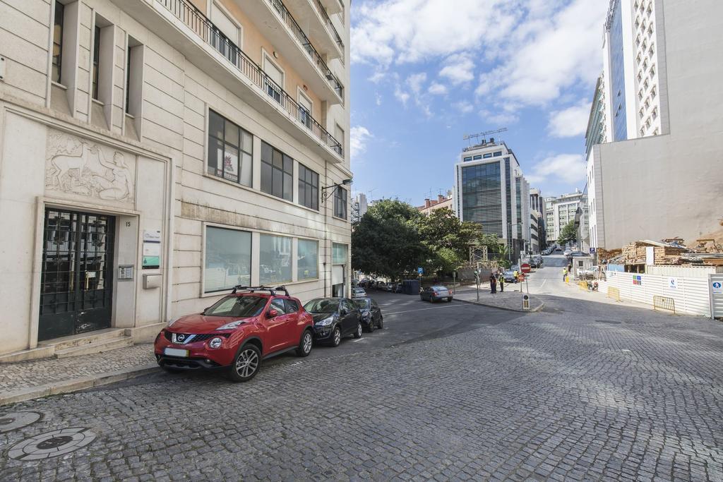 Lovelystay - Charming Marques Flat Lisbon Exterior photo